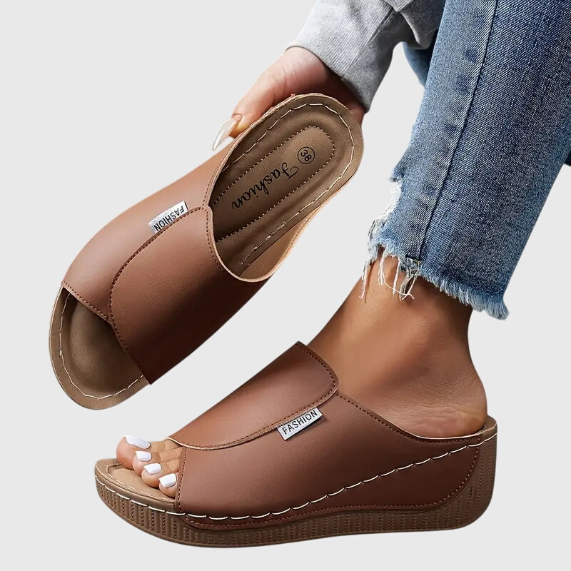 Brown / 12