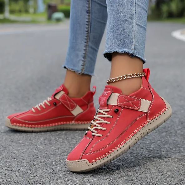 Red / 12