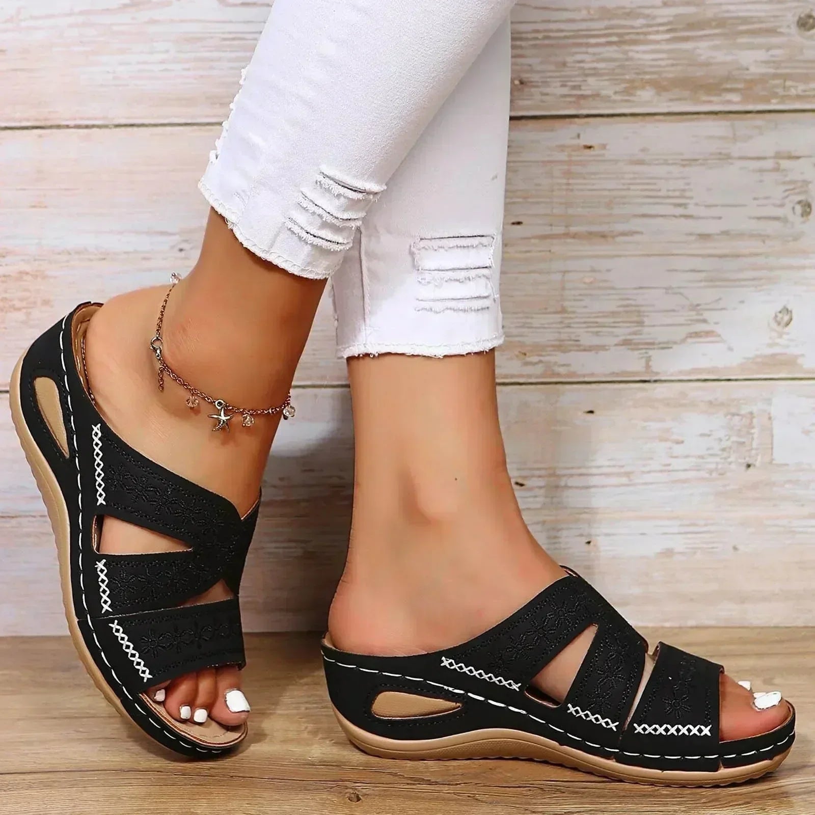 Black / 12