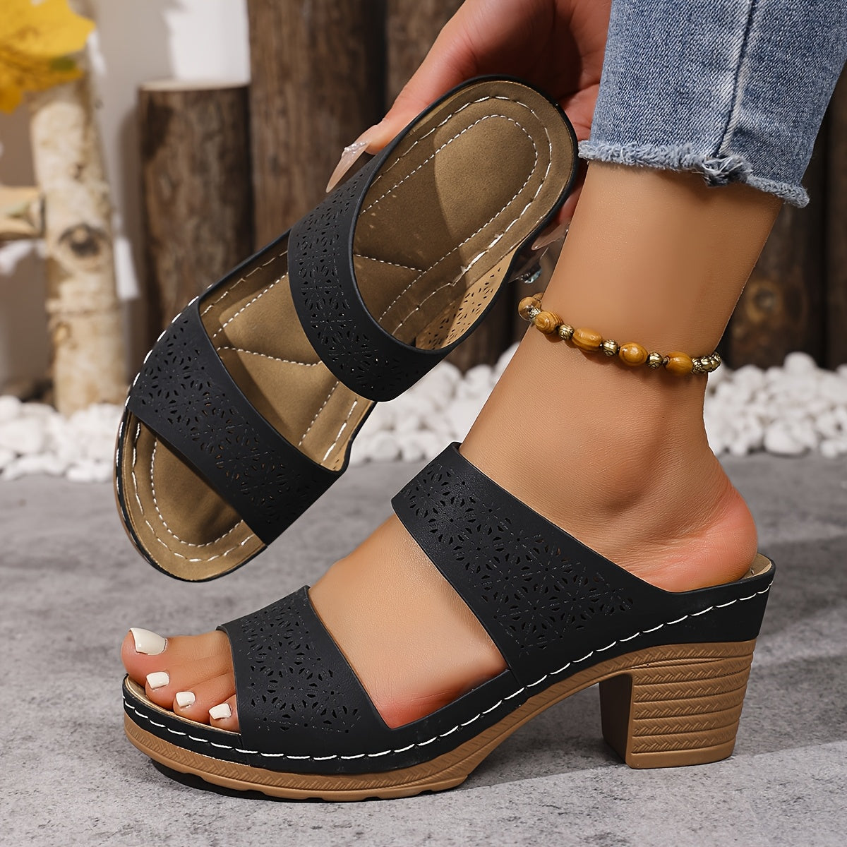 Black / 12