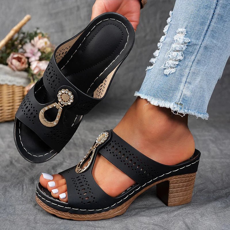 Black / 12
